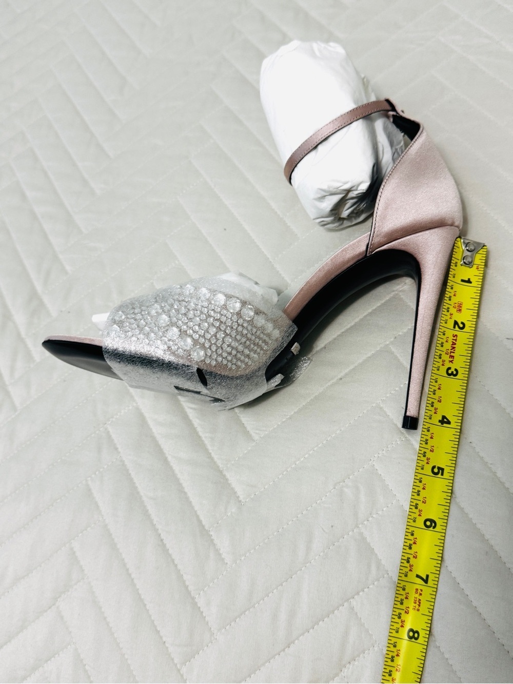 Gucci GG Crystal Embellished Rhinestones Heels Pink Satin Sandals Size 37.5 - Picture 14 of 16
